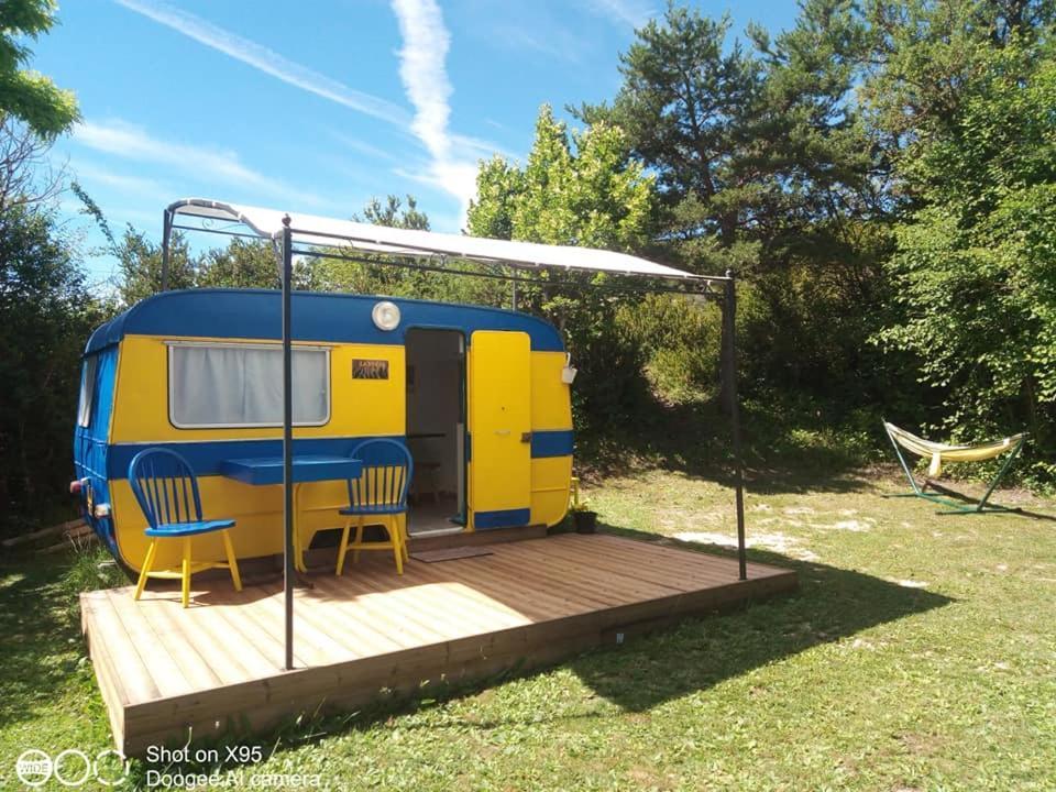 Comps-sur-Artuby Camping Humawaka מראה חיצוני תמונה